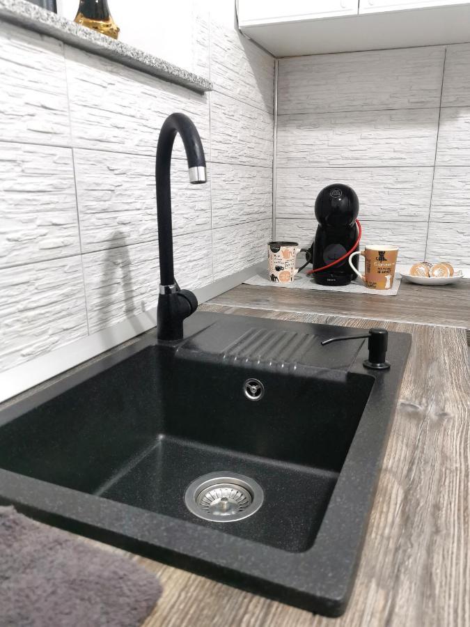 White Studio Moldvahosszúmező Kültér fotó